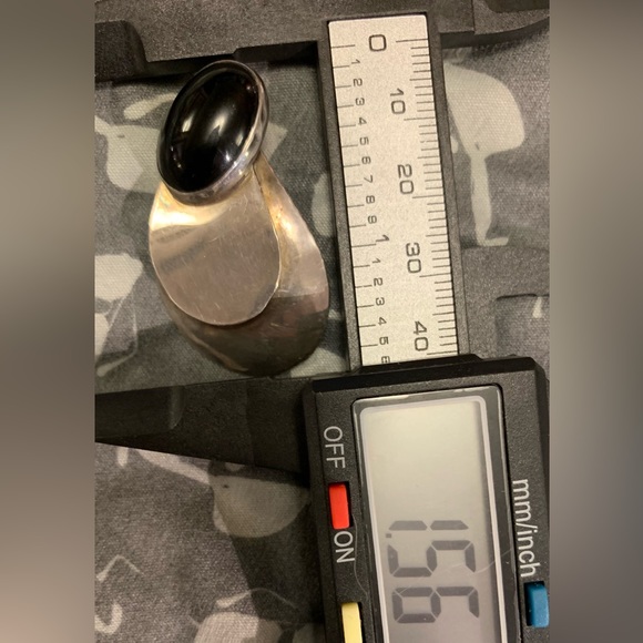 Louis Booth Black Onyx Earrings - Picture 6 of 6